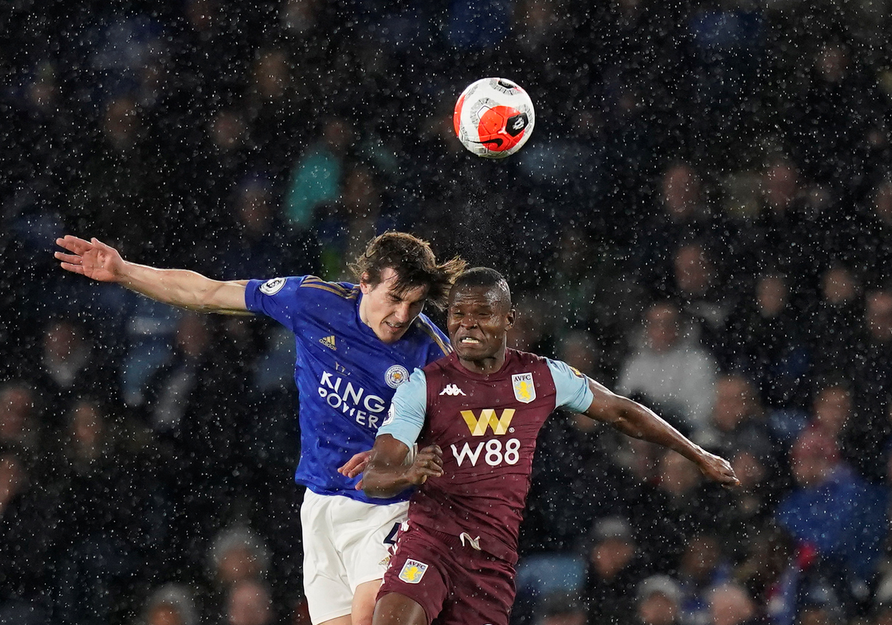 裁判必须在 裁判必须在